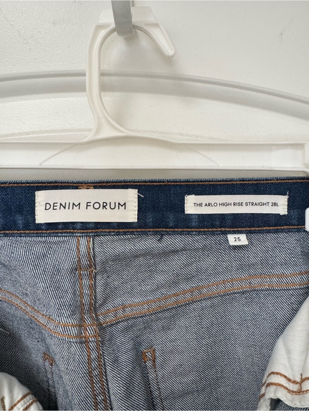 Aritzia Arlo Denim Forum Women's Blue High Waist Straight-Leg Jeans - Picture 6 of 8